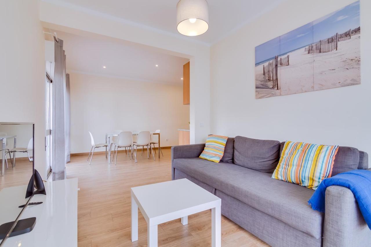Quarteira 2Br - Near The Beach At Homesbyfc Exterior photo