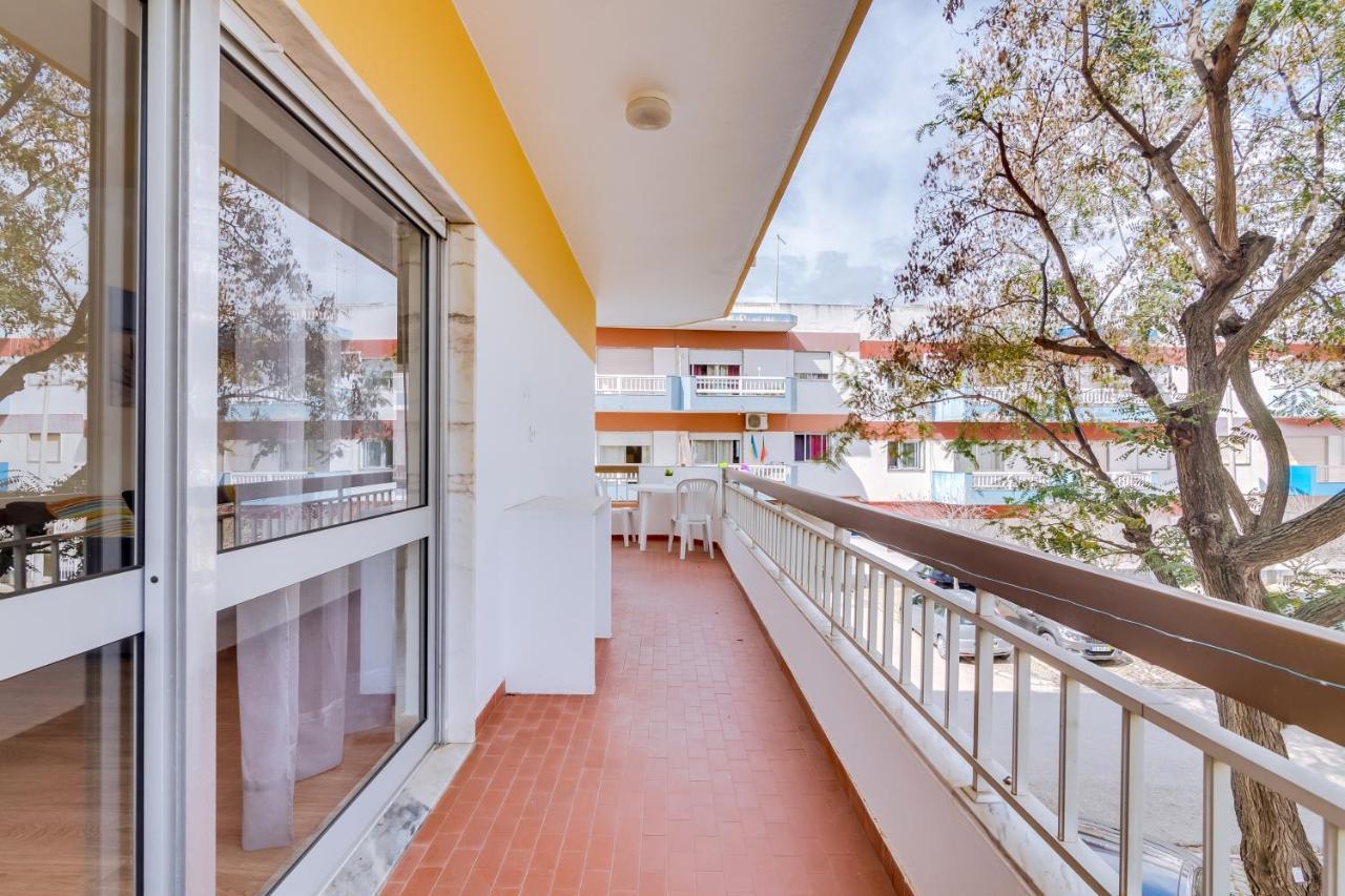 Quarteira 2Br - Near The Beach At Homesbyfc Exterior photo